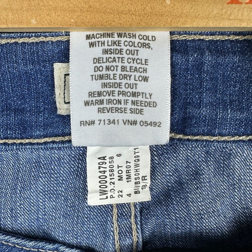LL Bean Slimming Jeans Womens 18W Reg Indigo Blue Denim Stretch NWT - Picture 6 of 8